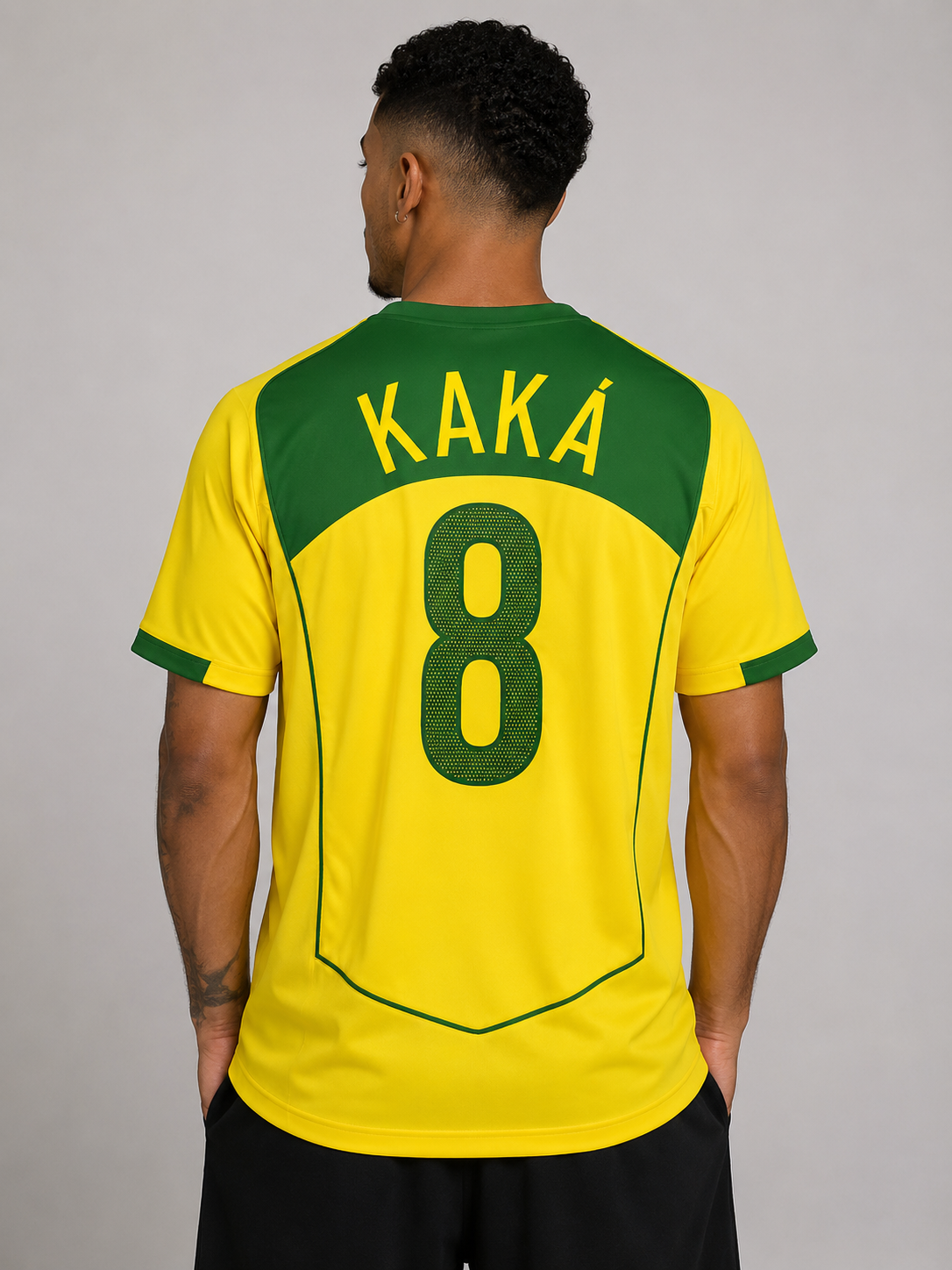 Camisa Brasil Total 90 - Nike - Retrô 2004/2005 (KAKÁ+ 8)